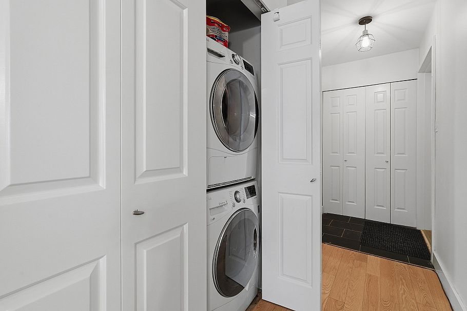 1 1606 W 10th Avenue Vancouver, BC - 18