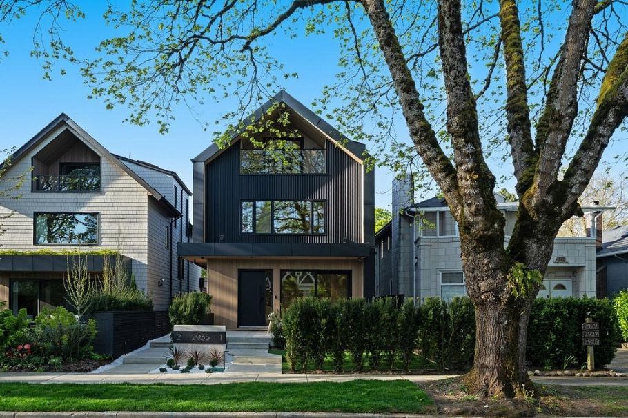 1 2935 W 15th Avenue Vancouver, BC - 39