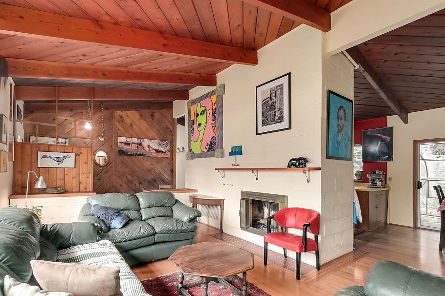 957 Essex Road North Vancouver, BC - 6