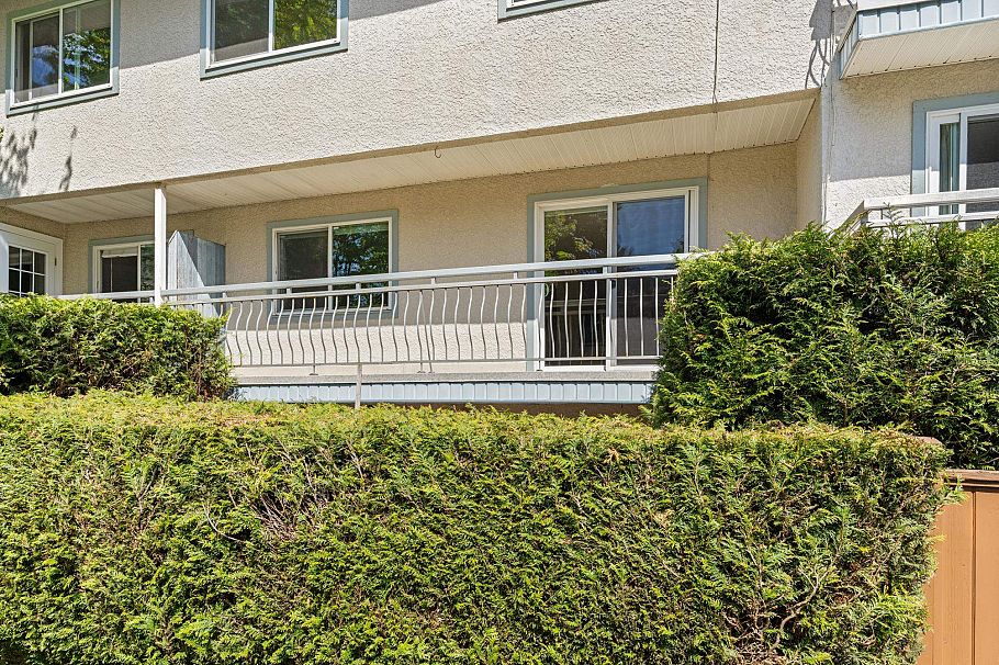 336 711 E 6th Avenue Vancouver, BC - 2