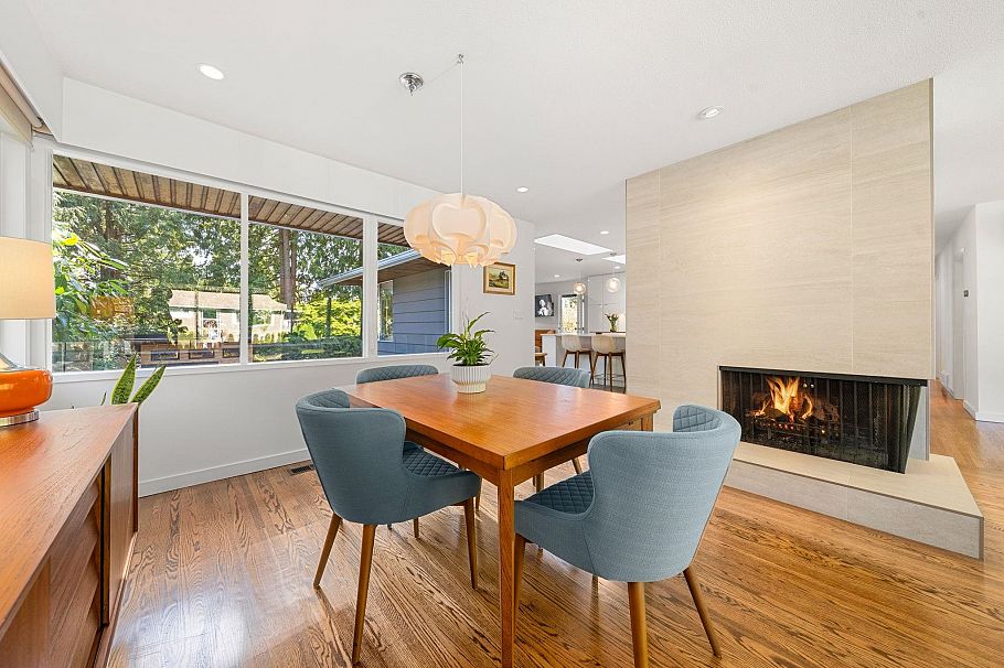 2289 Whitman Avenue North Vancouver, BC - 10