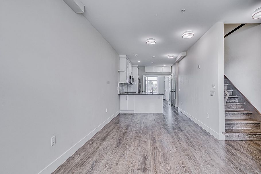 5063 Earles Street Vancouver, BC - 10