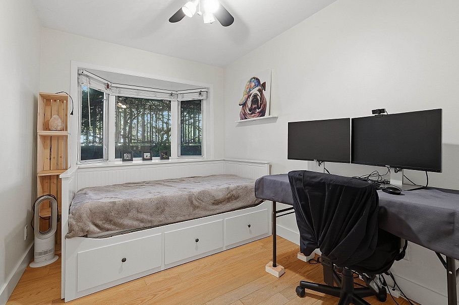 1 1606 W 10th Avenue Vancouver, BC - 16