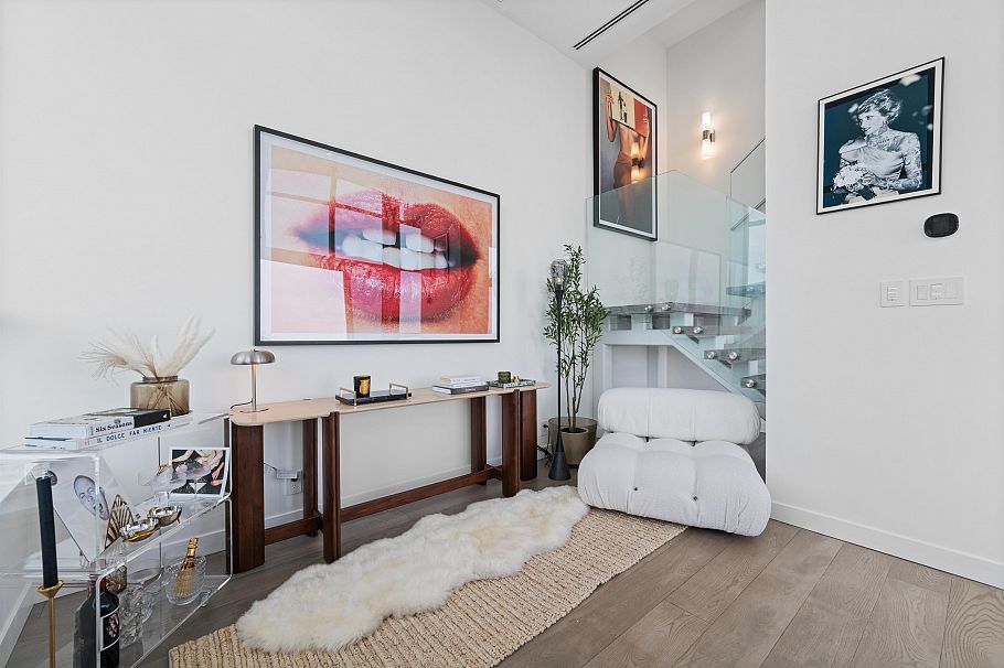 2403 125 E 14th Street North Vancouver, BC - 19