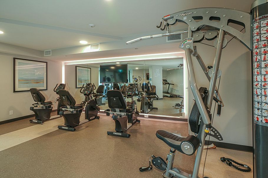 201 3533 Ross Drive Vancouver, BC - 35