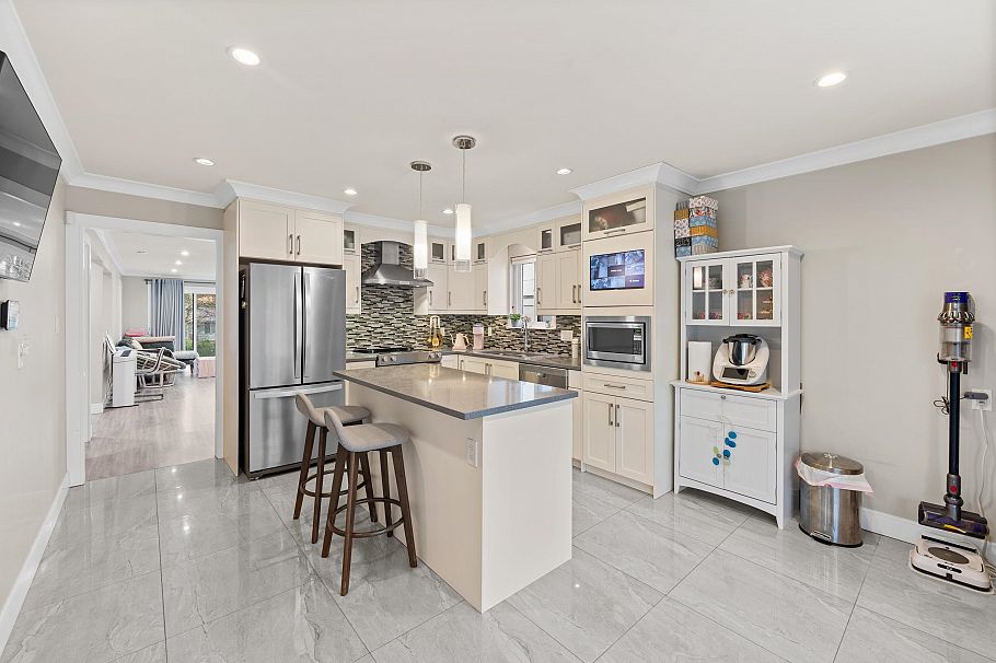 2245 Rupert Street Vancouver, BC - 14