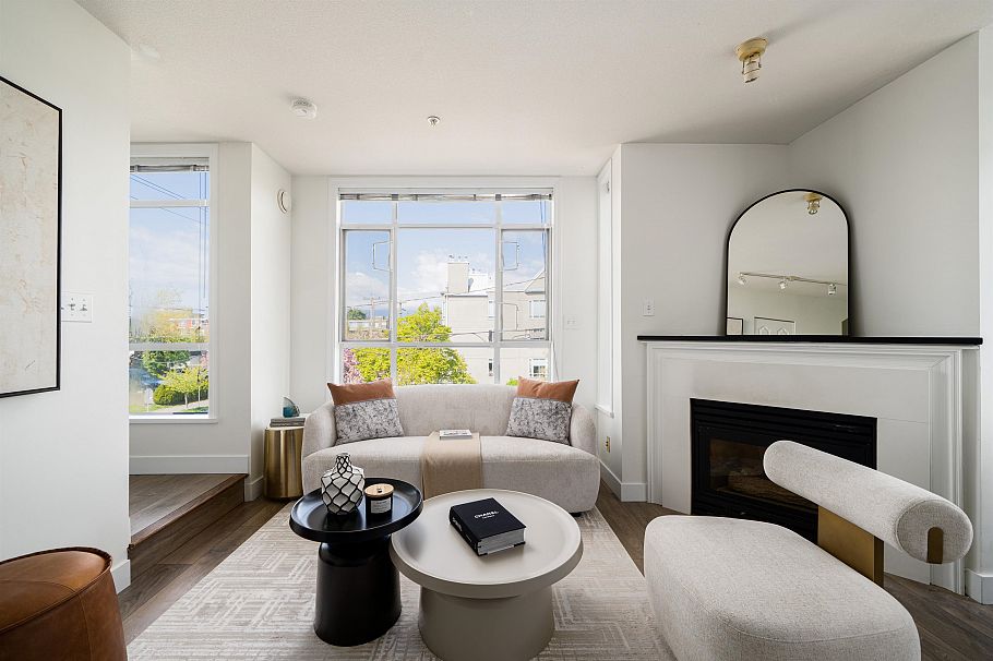 206 2190 W 5th Avenue Vancouver, BC - 5