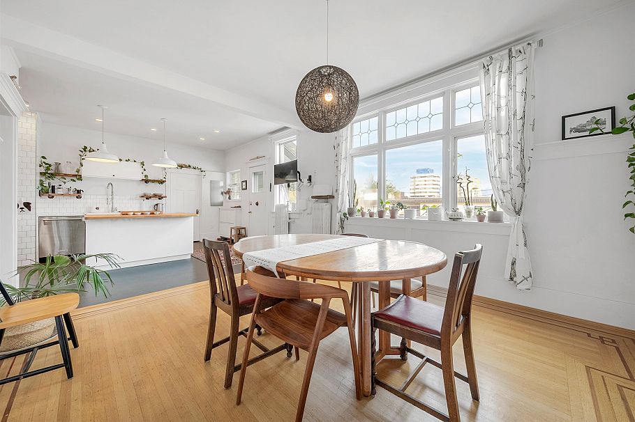 303 1131 W 11th Avenue Vancouver, BC - 2