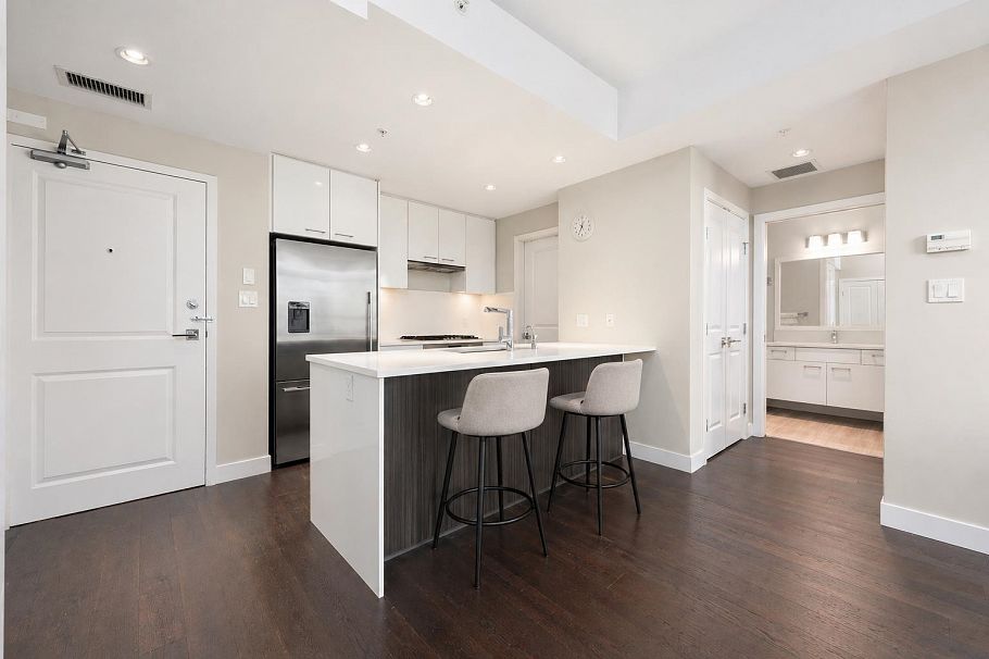 205 6383 Cambie Street Vancouver, BC - 3