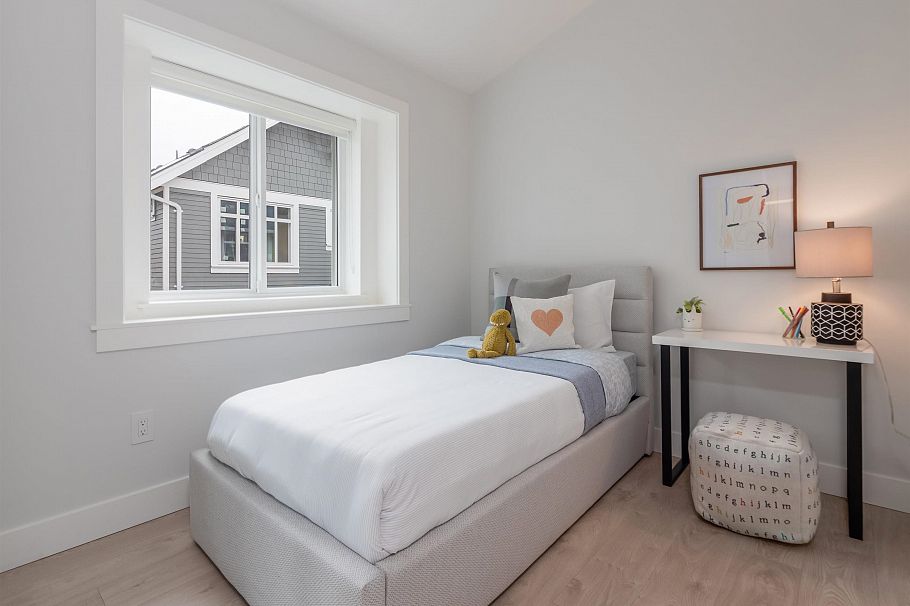 2316 Brock Street Vancouver, BC - 23