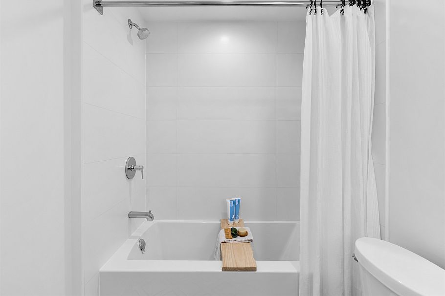 610 1680 E 12th Avenue Vancouver, BC - 9