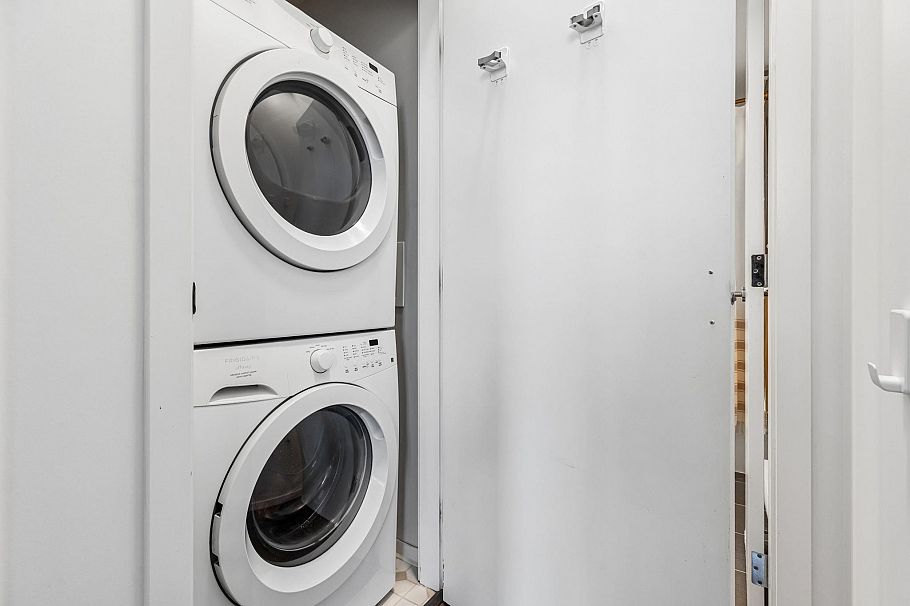 101 2077 Rosser Avenue Burnaby, BC - 20