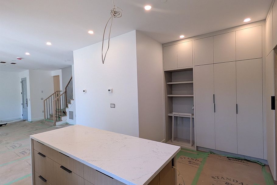 918 E 16th Avenue Vancouver, BC - 7