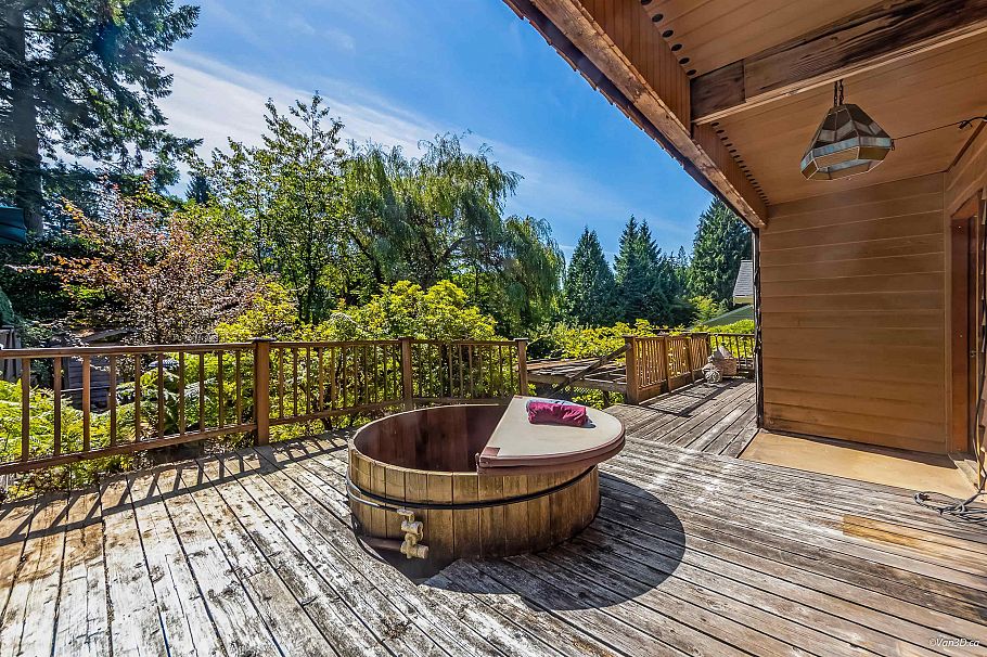 4585 Raeburn Street North Vancouver, BC - 33