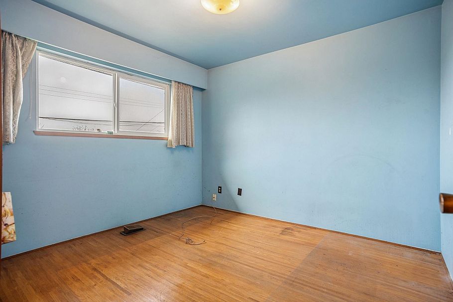 1388 E 60th Avenue Vancouver, BC - 19