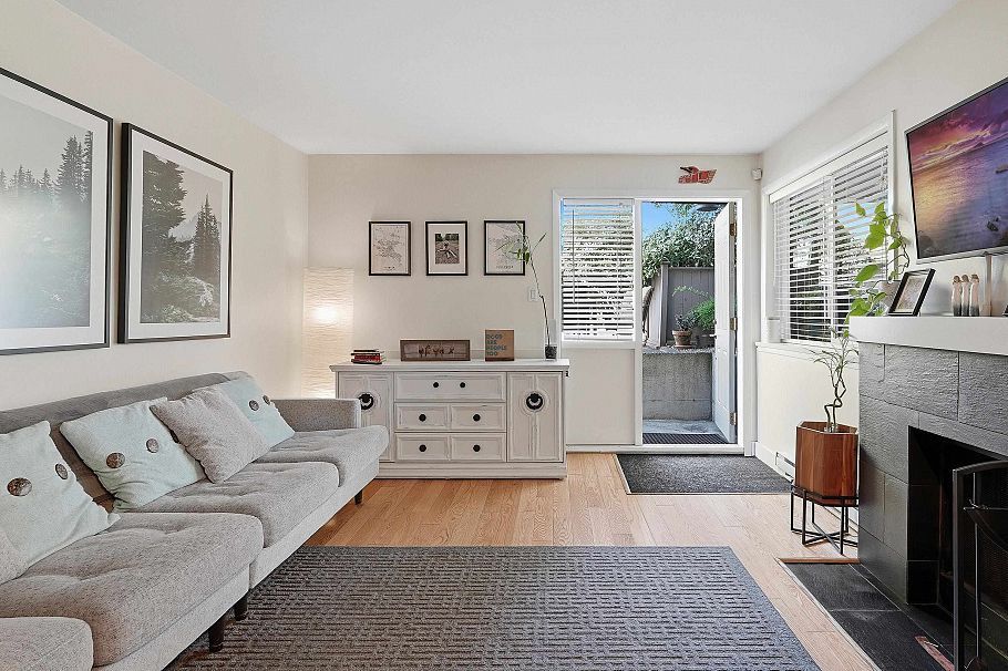 1 1606 W 10th Avenue Vancouver, BC - 2