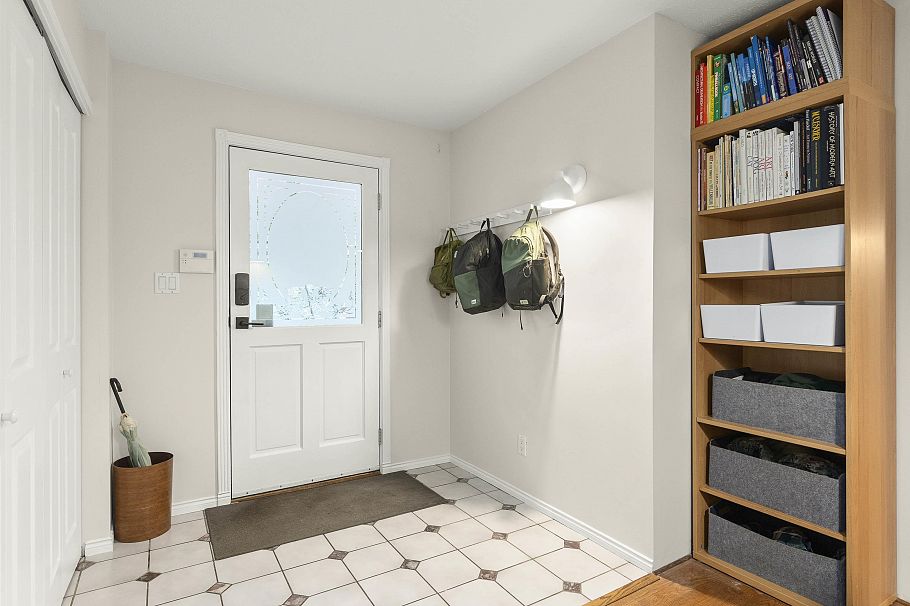 232 W 14th Avenue Vancouver, BC - 19