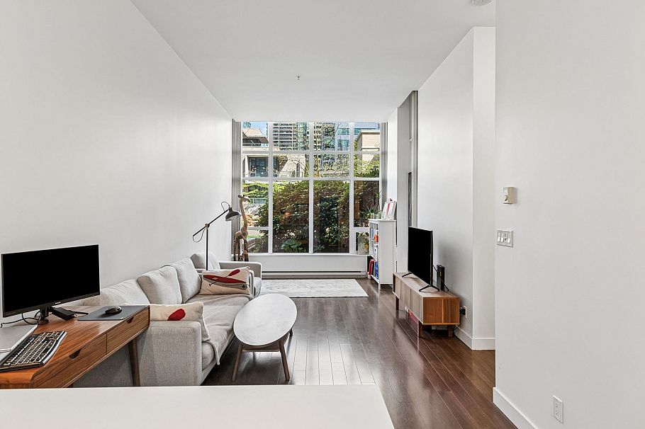 101 2077 Rosser Avenue Burnaby, BC - 14