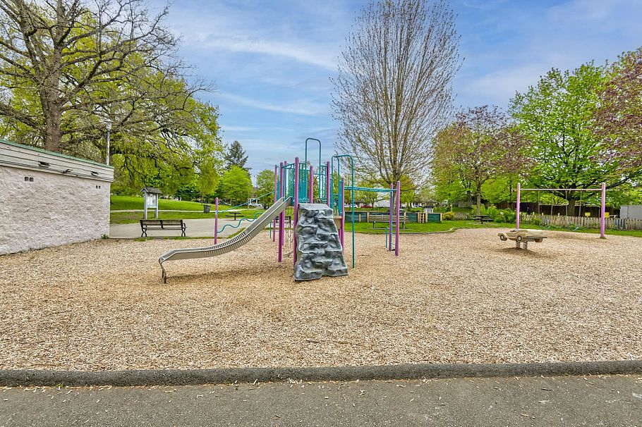 201 3939 Knight Street Vancouver, BC - 27