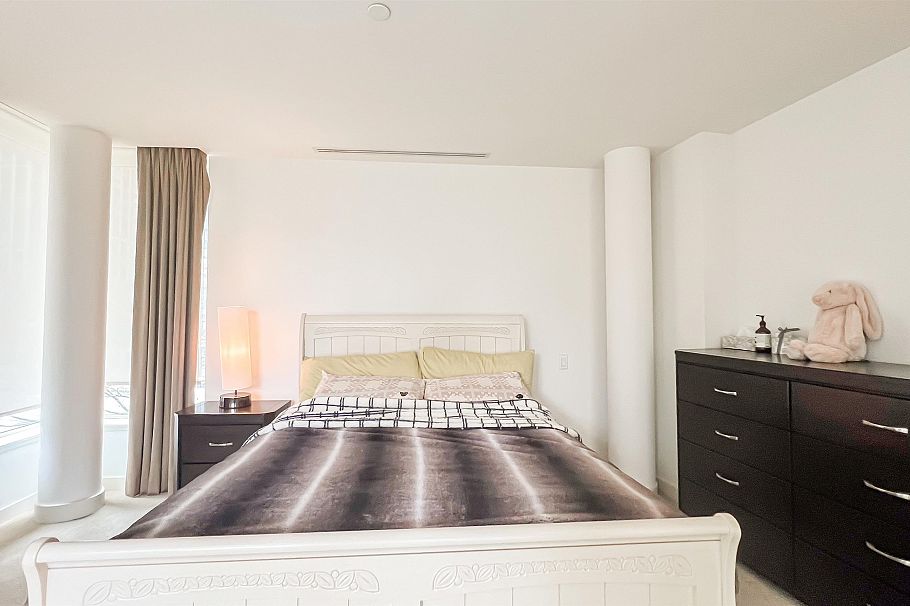 1133 W Cordova Street Vancouver, BC - 17