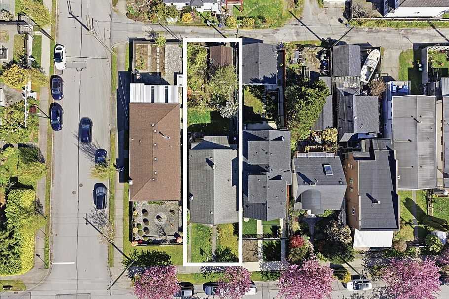 620 Slocan Street Vancouver, BC - 2