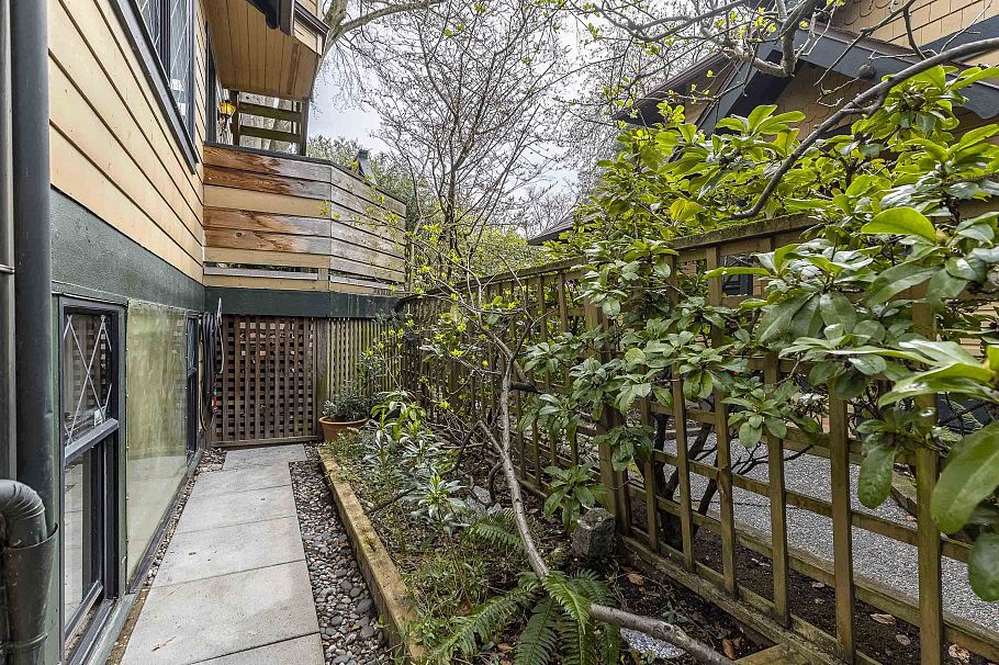 232 W 14th Avenue Vancouver, BC - 22