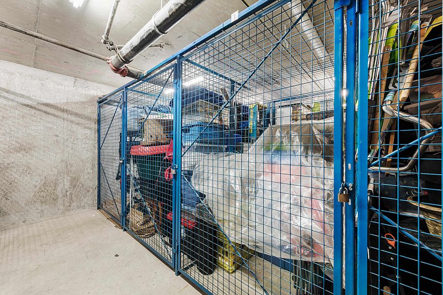 1823 Napier Street Vancouver, BC - 38