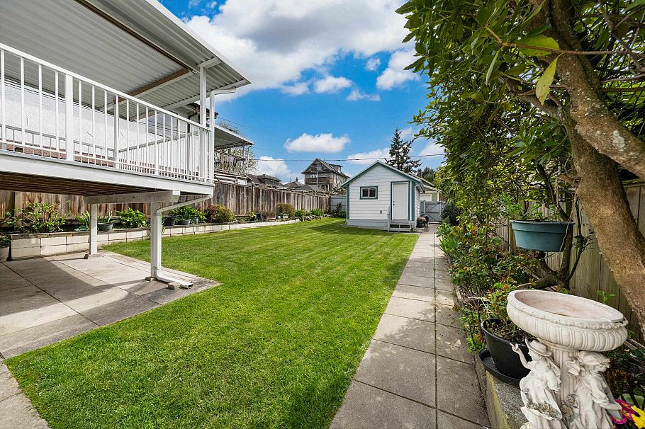 2578 Oxford Street Vancouver, BC - 21