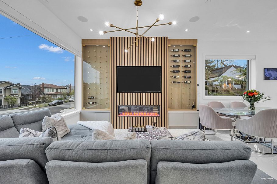 2796 E 4th Avenue Vancouver, BC - 8