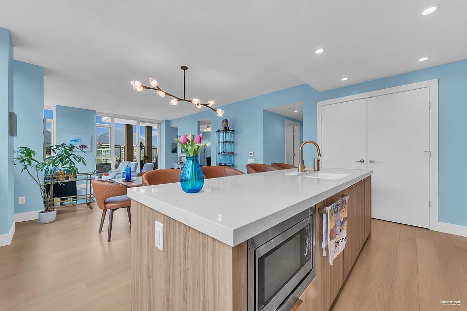 1101 2375 Emery Court North Vancouver, BC - 5