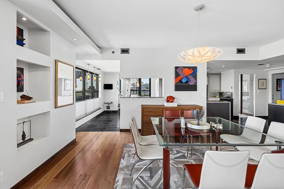 2301 909 Burrard Street Vancouver, BC - 6