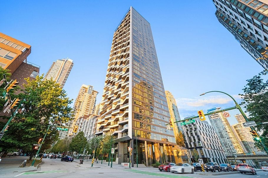 1107 889 Pacific Street Vancouver, BC - 1