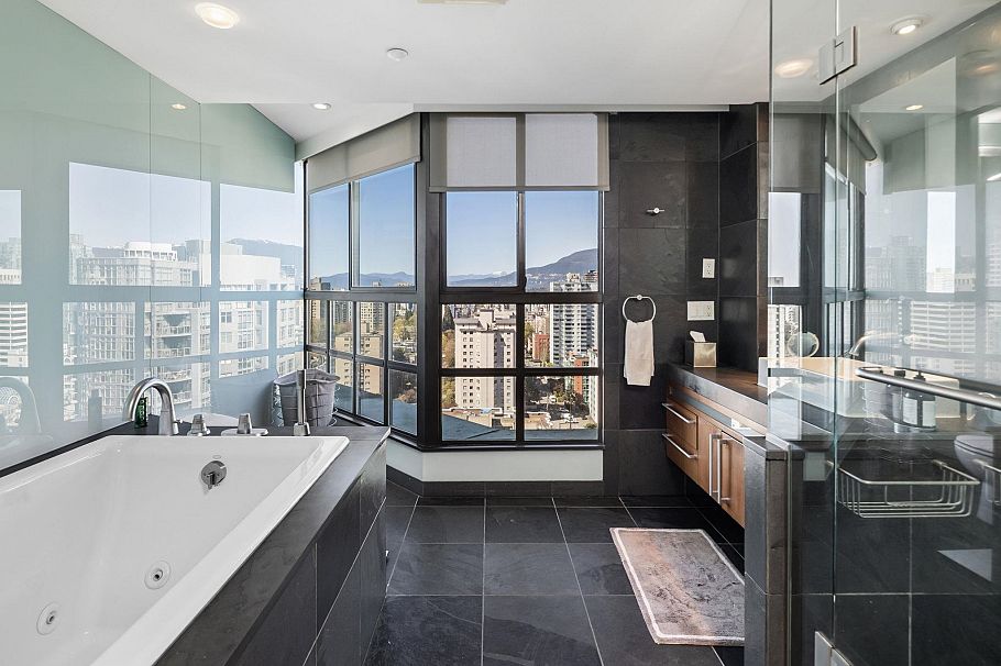 2301 909 Burrard Street Vancouver, BC - 14