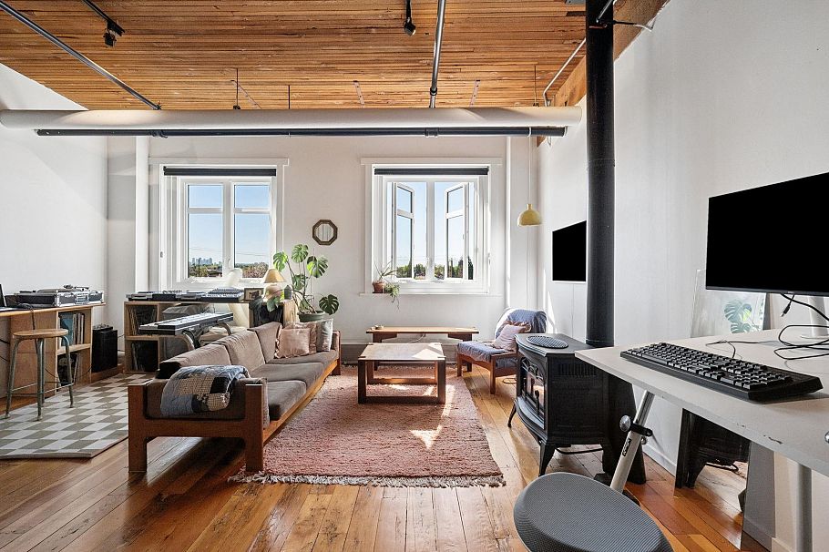 321 2556 E Hastings Street Vancouver, BC - 1