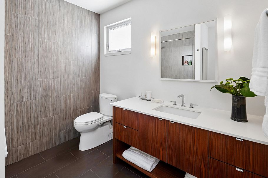 626 E 22 Avenue Vancouver, BC - 24