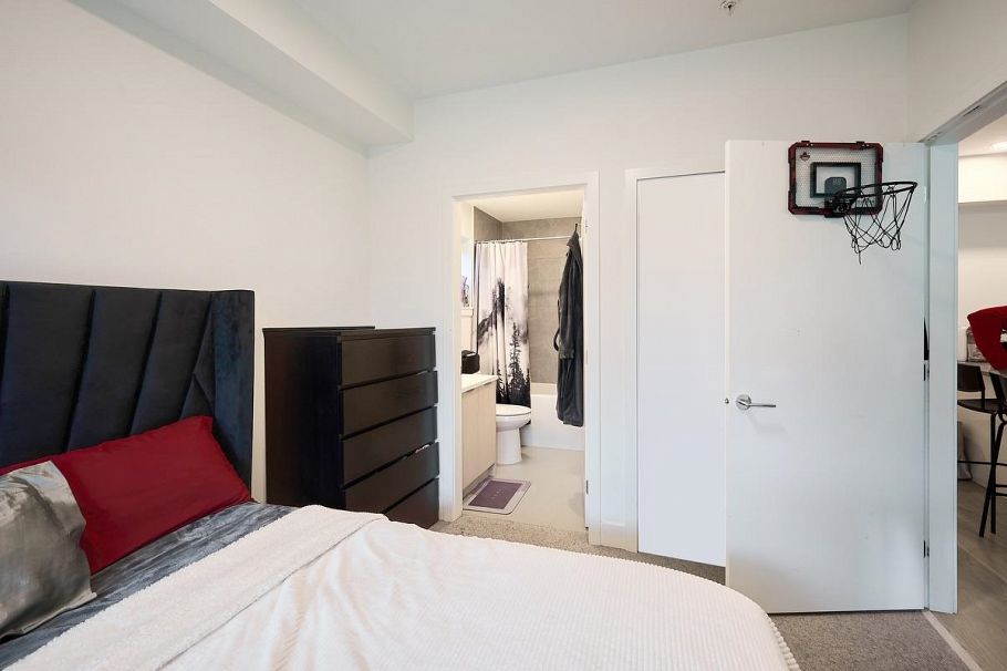 103 2666 Duke Street Vancouver, BC - 13