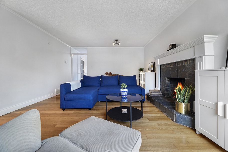 828 Nicolum Court North Vancouver, BC - 4