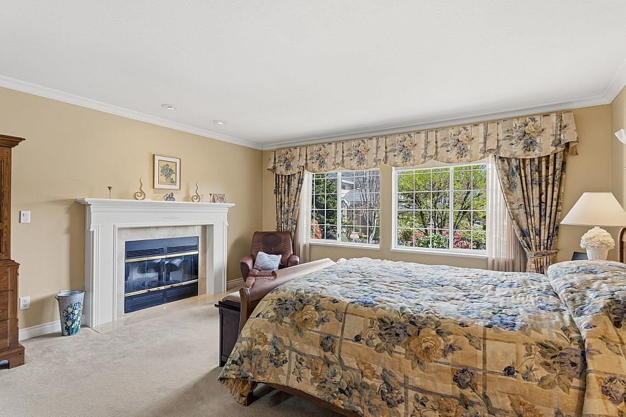 2465 Berton Place North Vancouver, BC - 19