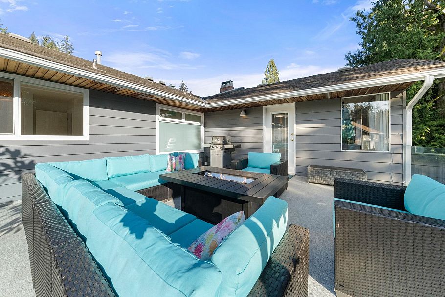 2289 Whitman Avenue North Vancouver, BC - 20