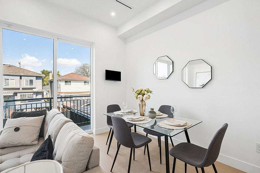 2 1005 E 55th Avenue Vancouver, BC - 5