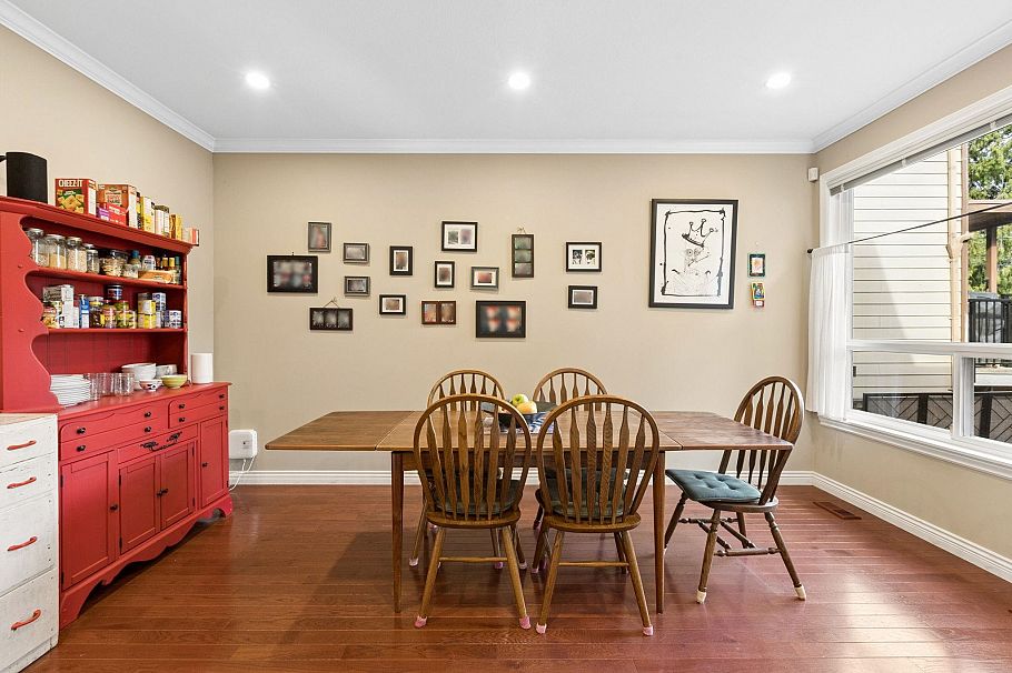 250 E 17th Street North Vancouver, BC - 14