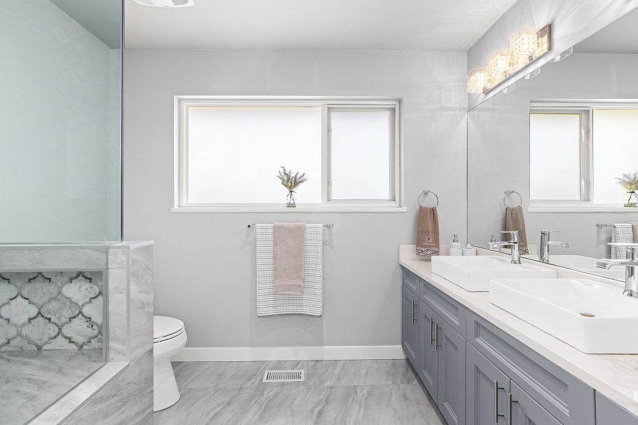 219 E 26th Street North Vancouver, BC - 17