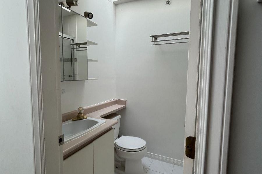 8377 Hudson Street Vancouver, BC - 20