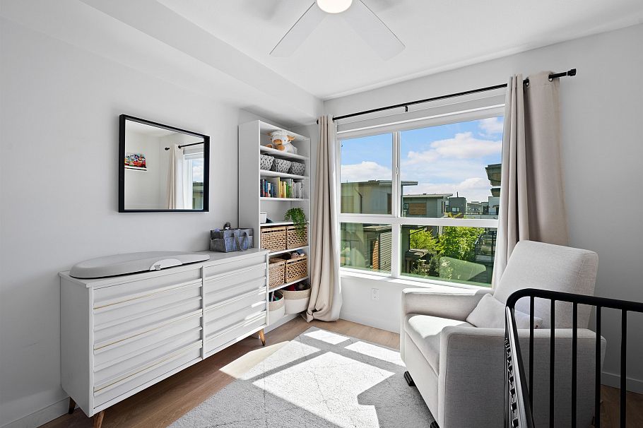 23 533 E 3rd Street North Vancouver, BC - 27