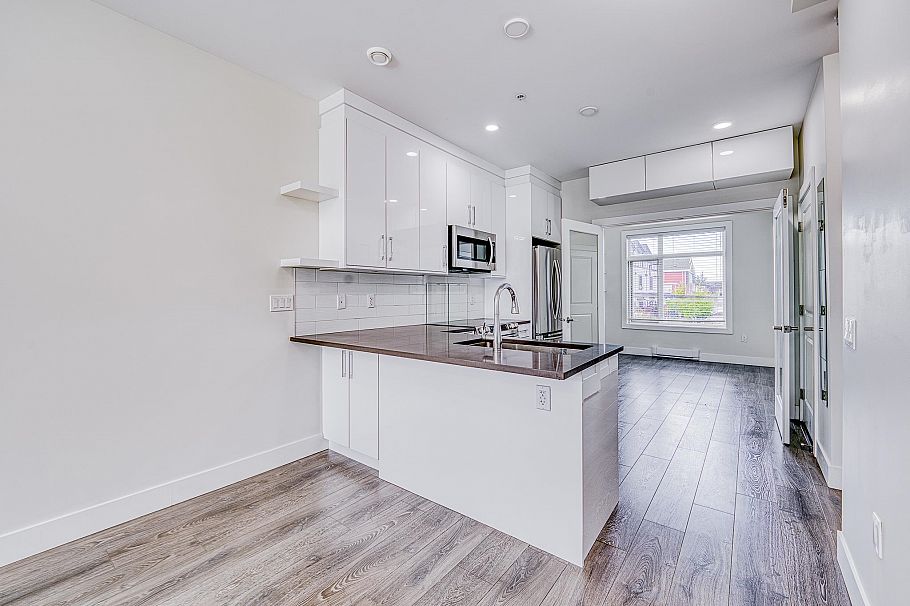 5063 Earles Street Vancouver, BC - 8