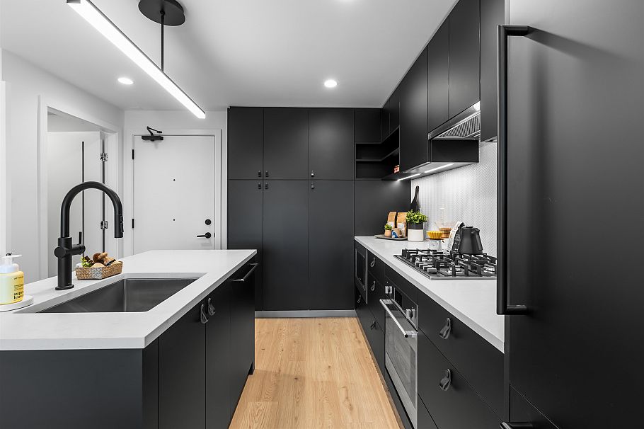 303 1680 E 12th Avenue Vancouver, BC - 10
