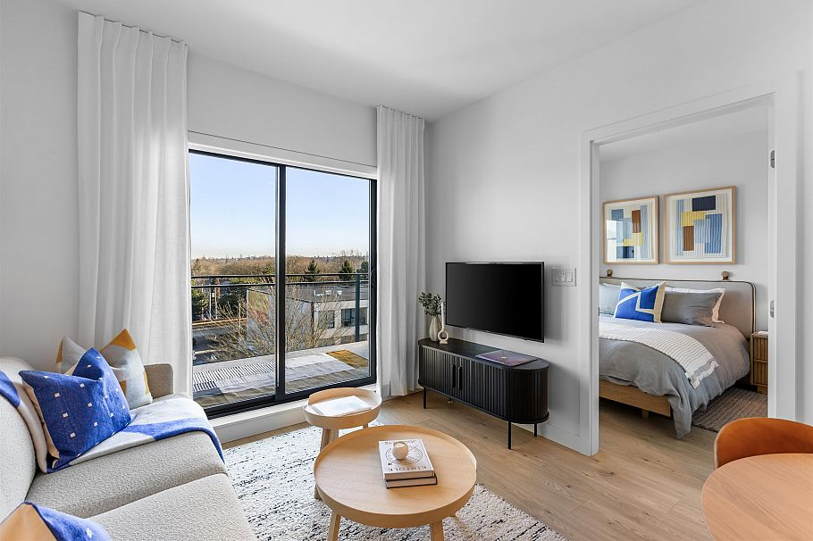 610 1680 E 12th Avenue Vancouver, BC - 3