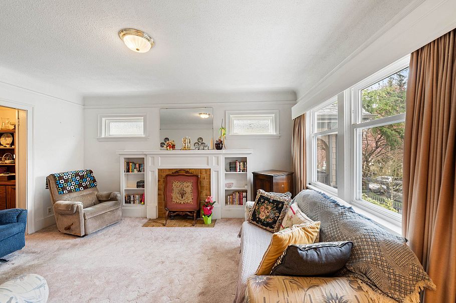 2578 Oxford Street Vancouver, BC - 4