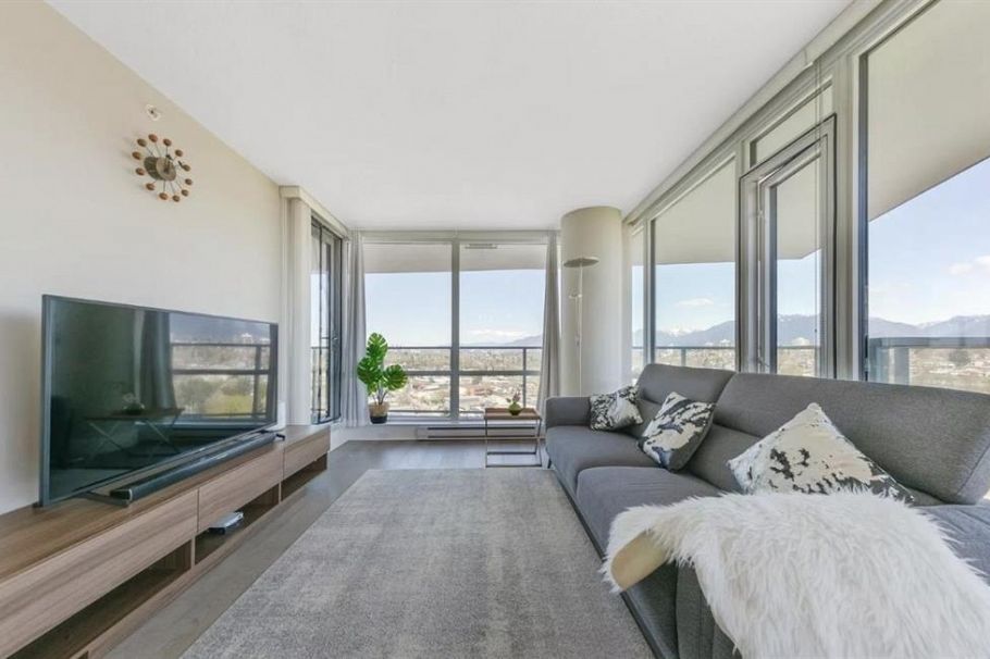 2301 4189 Halifax Street Burnaby, BC - 1