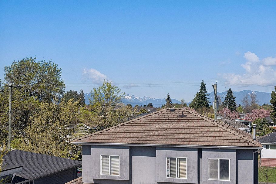 2 1005 E 55th Avenue Vancouver, BC - 40